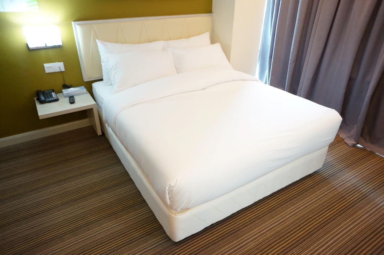 Kosma Business Hotel Kuantan Bagian luar foto