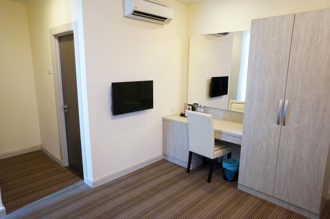 Kosma Business Hotel Kuantan Bagian luar foto