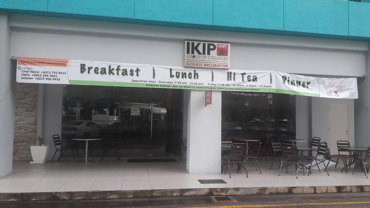 Kosma Business Hotel Kuantan Bagian luar foto